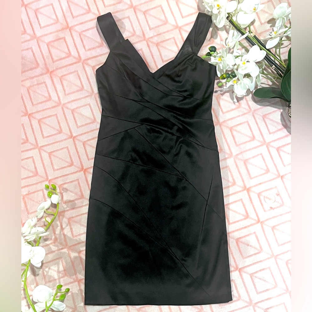 ✨🖤 MAX&CLEO Asymmetrical Little Black Sayin Lined Dress with Hidden Zipper 🖤✨